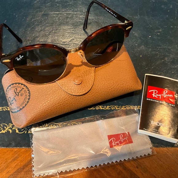 Ray-Ban Clubround Green Lens Tortoise Gold Frame Unisex Sunglasses RB4246 990 51 - Picture 12 of 12